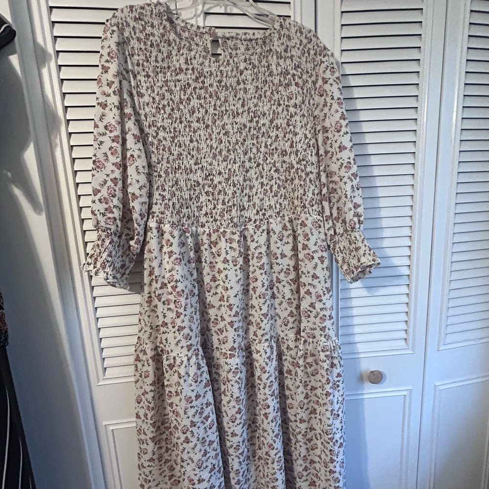 SHEIN Cream Floral Long Sleeve Dress